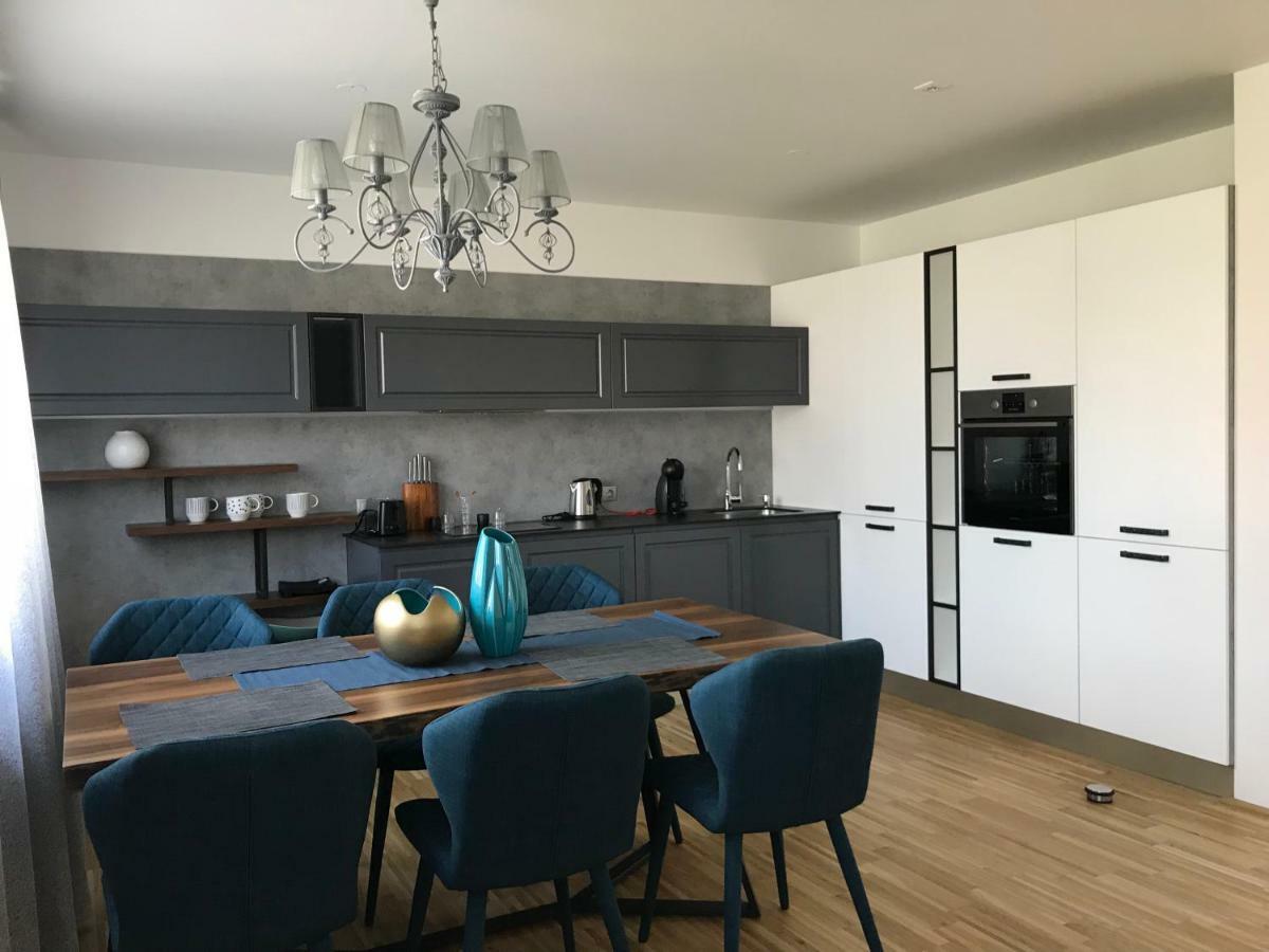 Hauptbanhof And Belvedere Two Bedroom * Vienne