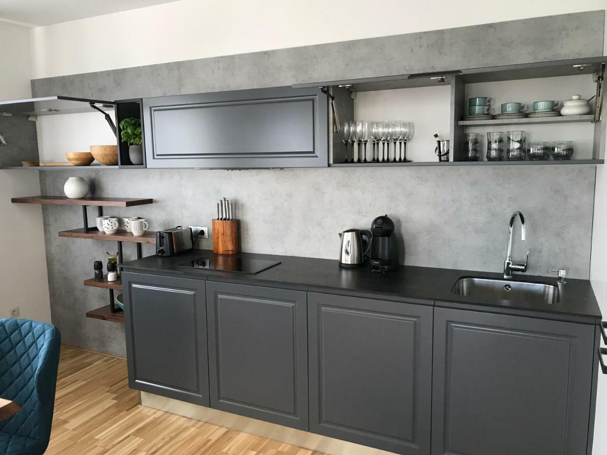 Hauptbanhof And Belvedere Two Bedroom * Vienne