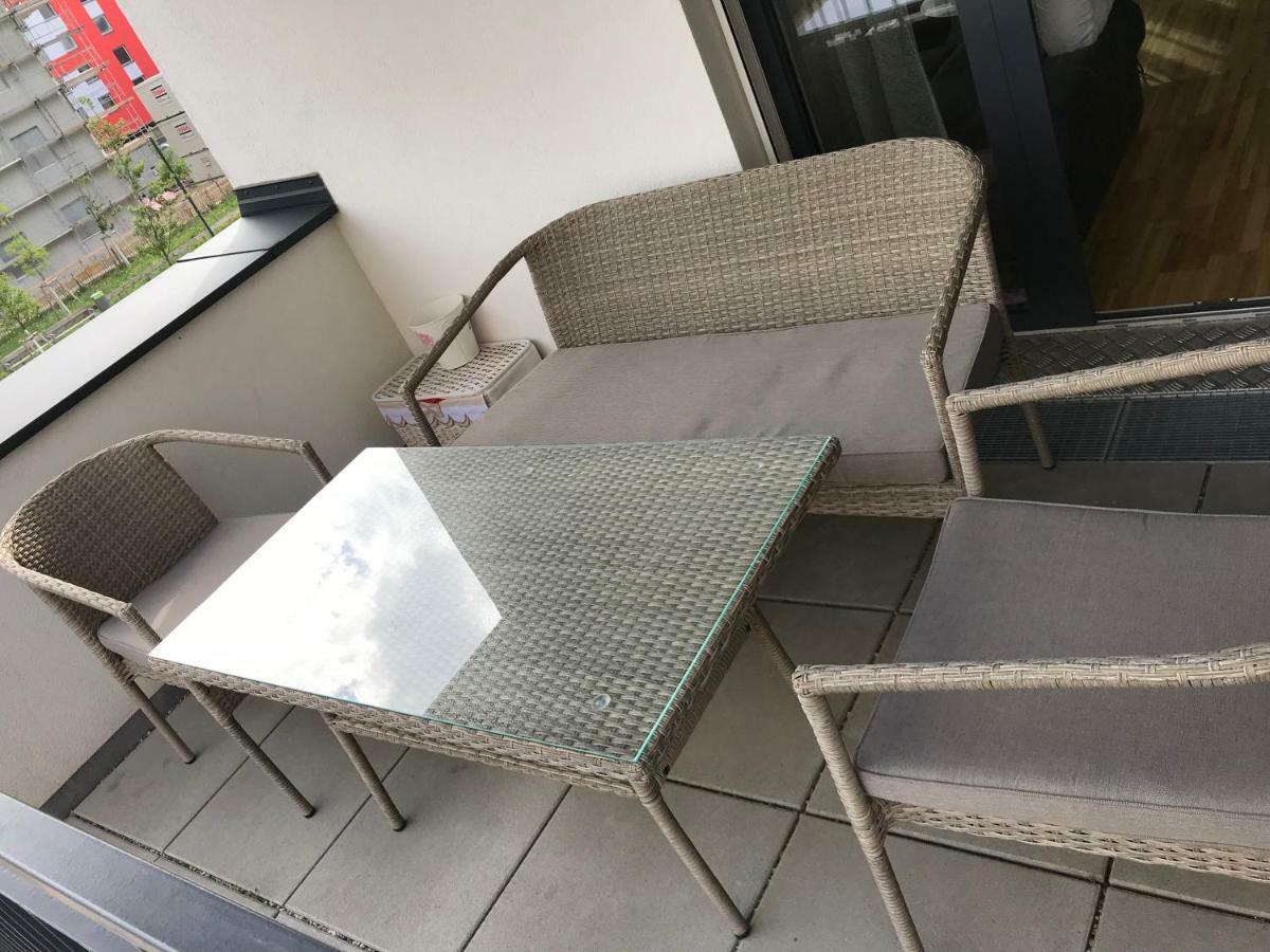 Hauptbanhof And Belvedere Two Bedroom Vienne